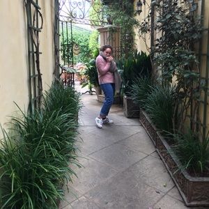 Meet your Posher, Helen